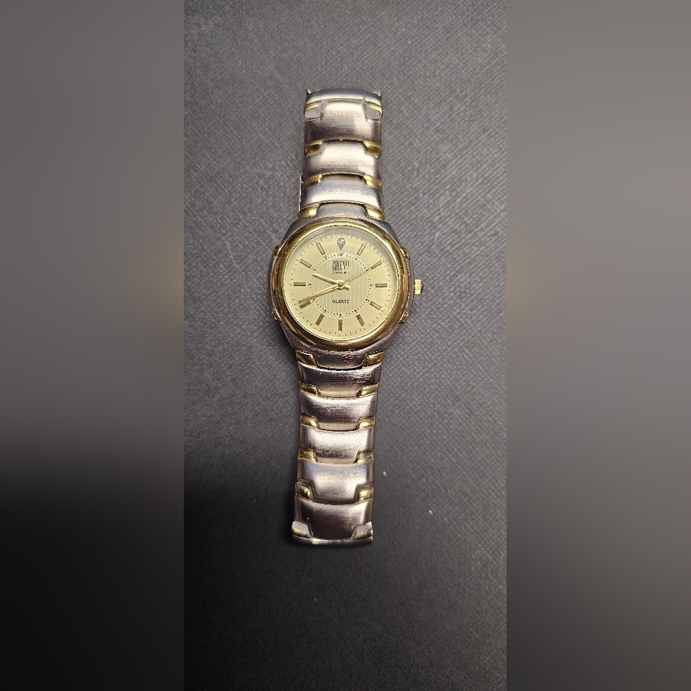 Gruen II Diamond quarts movement watch
